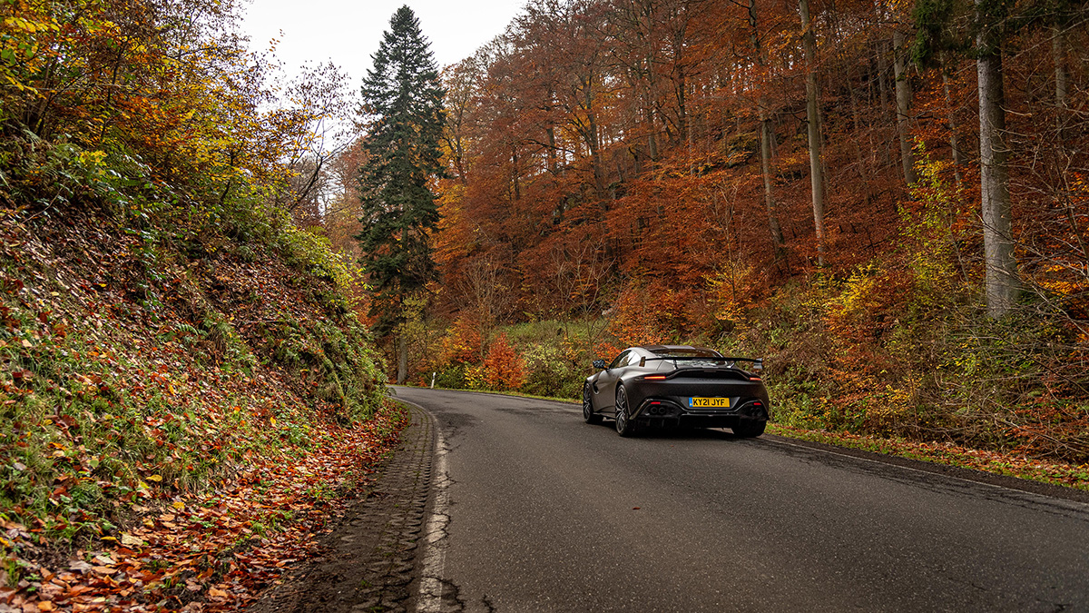 Driven: Aston Martin V8 Vantage Formula 1 Edition