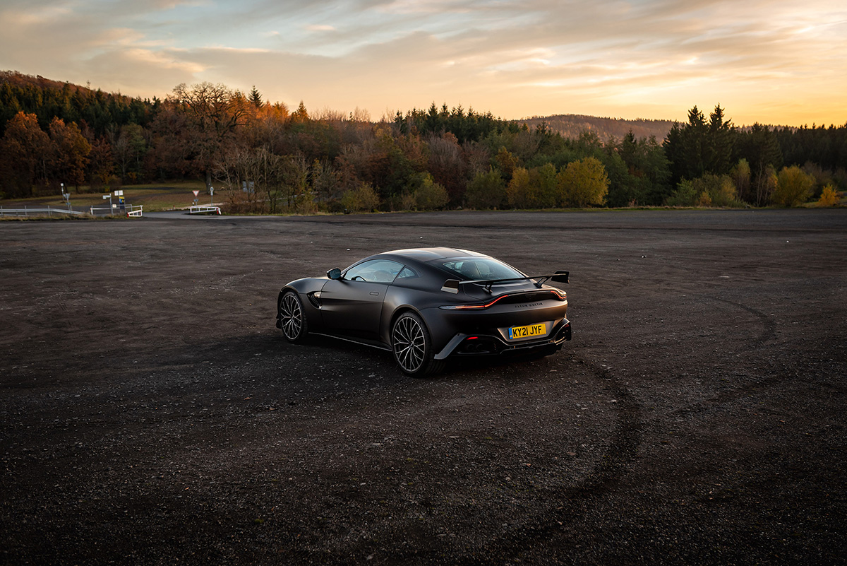 Driven: Aston Martin V8 Vantage Formula 1 Edition