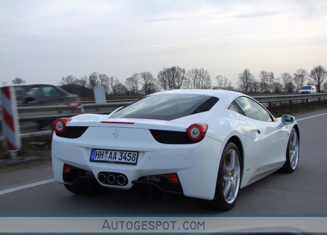 Eric Clapton bestelt Ferrari 458 Italia met V12 motor