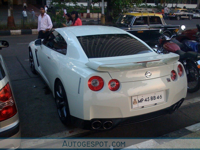 Gespot in India: Nissan GT-R