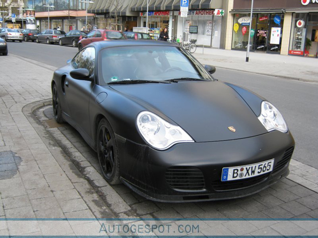 Gespot voor de Porsche-liefhebber: matgekleurde Porsches!