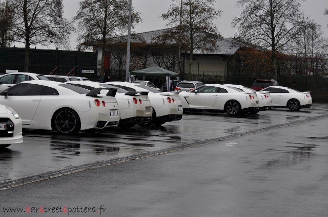 Nissan in grote getalen aanwezig op Circuit de Nevers Magny-Cours 