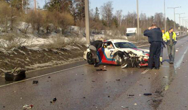 Prachtige Porsche 997 GT2 vindt einde op Finse snelweg