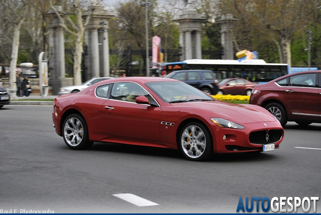 Gespot: Maserati GranTurismo in fraaie kleurstelling