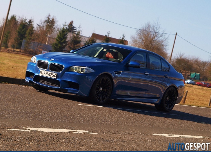 Gespot nabij de Ring: tweemaal BMW M5 F10