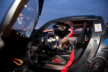 Porsche 918 Spyder prototype op het circuit 