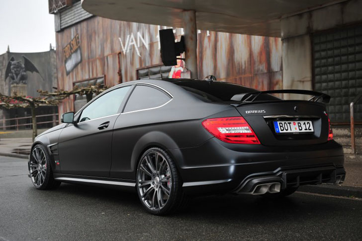 Kanonnen! Brabus Bullit Coupé!