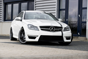 Stoerder dan normaal: Mercedes-Benz C 63 AMG Coupé door Wheelsandmore 