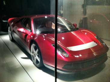 Eric Clapton's speeltje is af! Custom-build Ferrari 458 Italia *UPDATE 2*