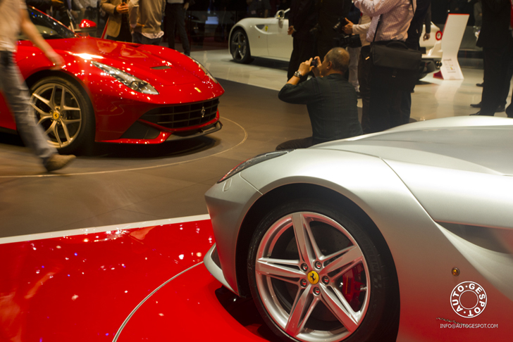 Genève 2012: Ferrari F12berlinetta