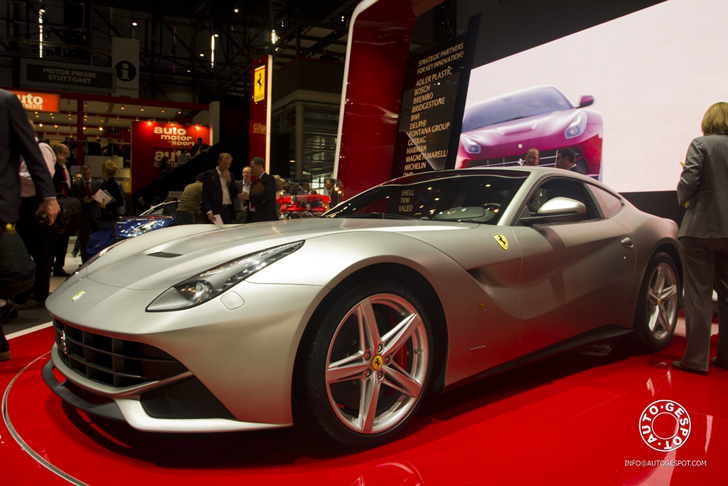 Genève 2012: Ferrari F12berlinetta