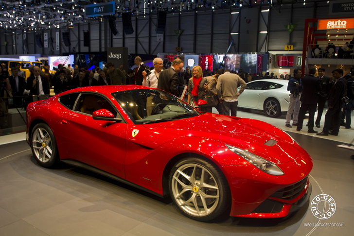 Genève 2012: Ferrari F12berlinetta