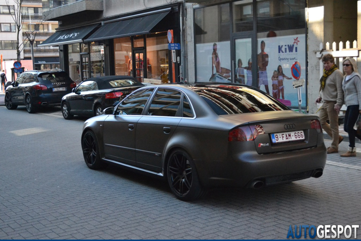 Gespot: matte kleuren deel 103