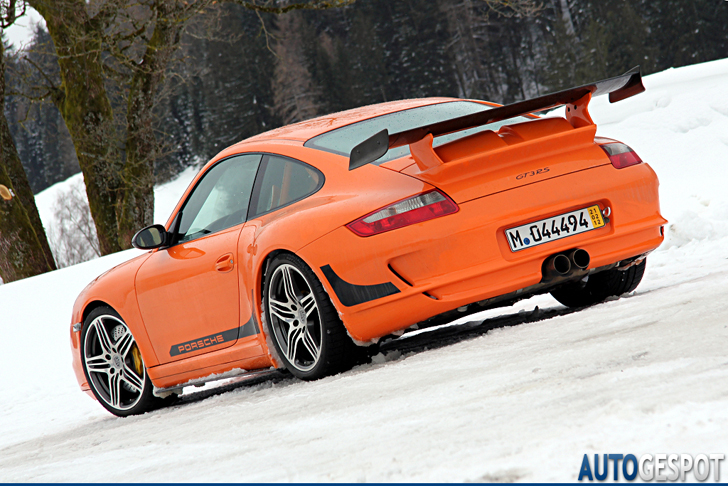 Gespot: Porsche 997 GT3 RS MkI in de sneeuw 
