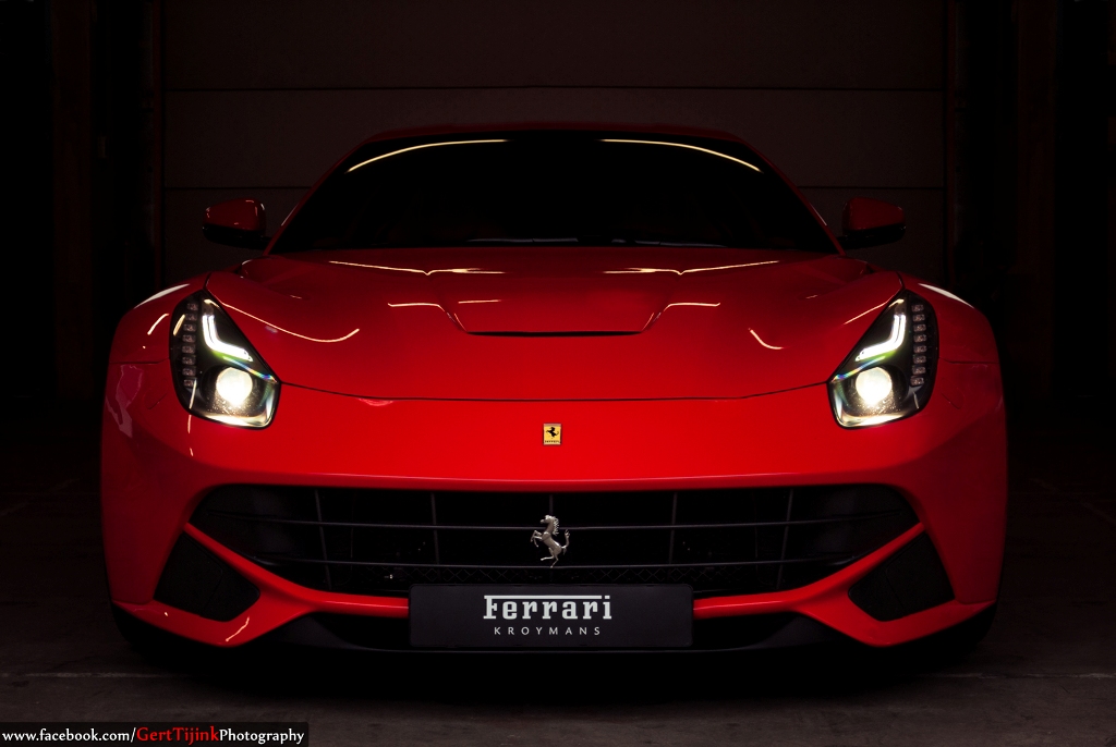 Evenement: Ferrari Club Nederland op circuit van Assen