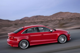 Audi probeert het met een kleine sedan, de S3 Limousine