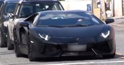 Niet alleen mannen kopen de Lamborghini Aventador LP700-4