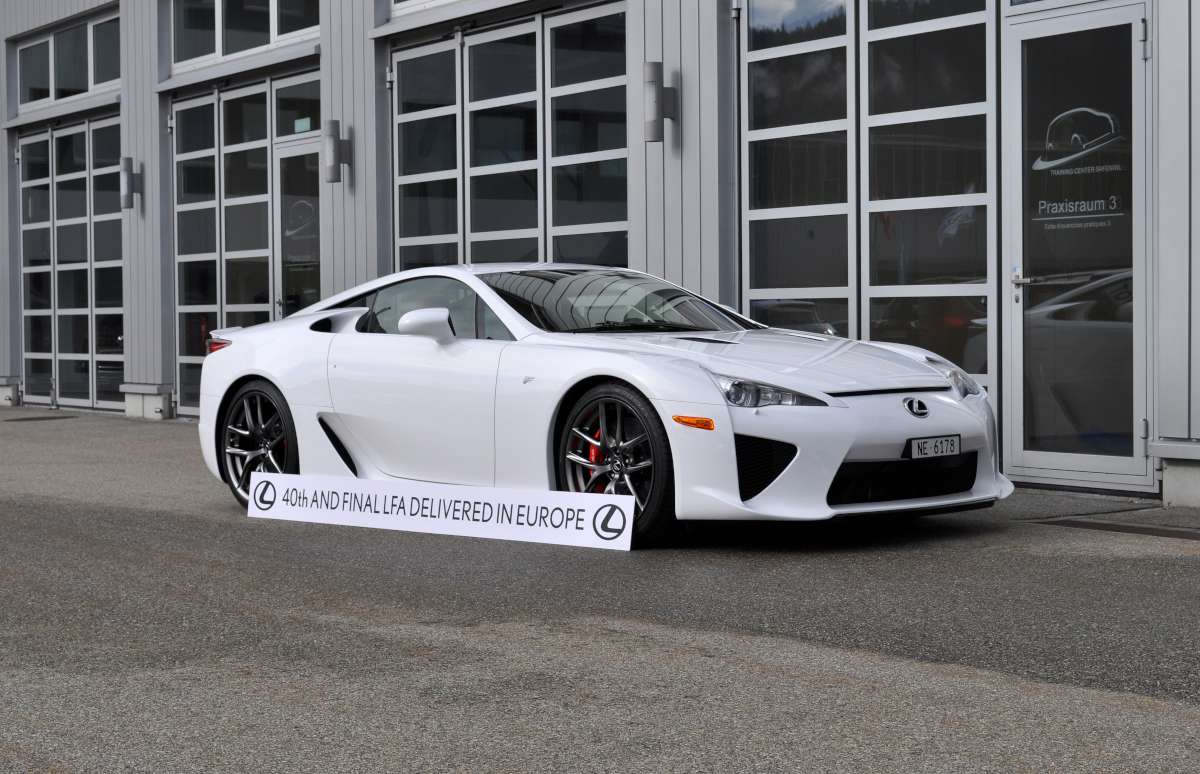 Laatste Lexus LFA gaat naar Zwitserland