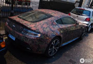 Verrückte Folierung: Aston Martin V12 Vantage