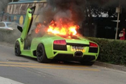 Un precioso Lamborghini Murciélago LP640 Roadster sale ardiendo