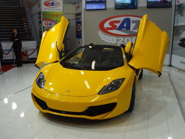 Evenement: autosalon van Belgrado