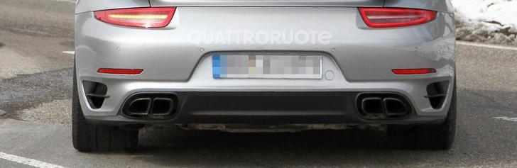 The Porsche 991 Turbo is spotted without camouflage!