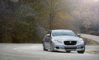 Helemaal officieel: Jaguar XJR