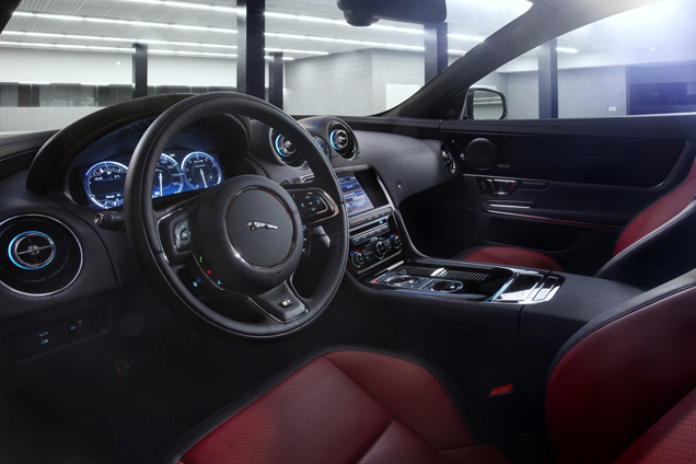 Helemaal officieel: Jaguar XJR