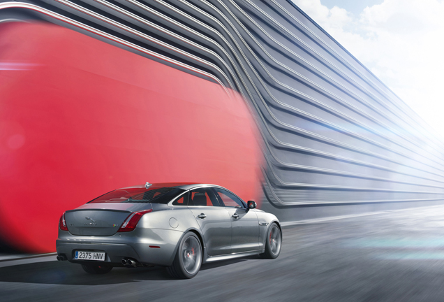 Helemaal officieel: Jaguar XJR