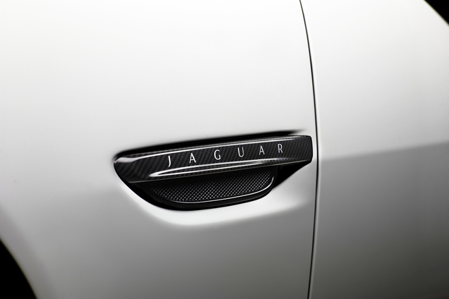 Krankzinnig! Maak kennis met de Jaguar XKR-S GT!