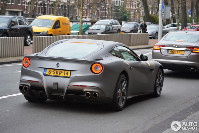 Spot van de dag: Ferrari F12berlinetta