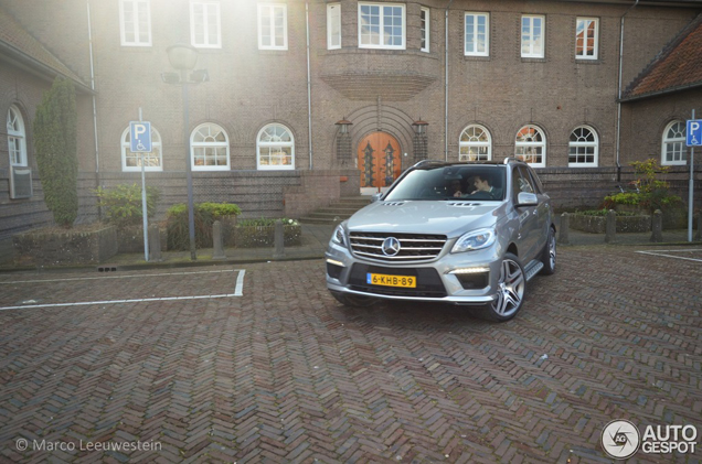 Spot van de dag: Mercedes-Benz ML 63 AMG als trouwauto