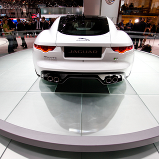 Genève 2014: Jaguar F-TYPE R Coupé 