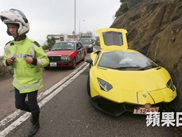 Aventador LP720-4 50° Anniversario crashes in China