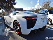 日本两台绚丽的雷克萨斯 LFA