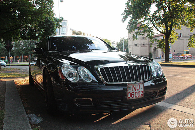 Gespot: Maybach 62 S met Auto Couture bodykit 