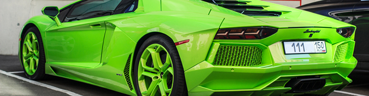 Lamborghini Aventador este intr-un extrem verde