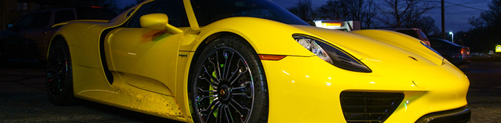黄身保时捷918 Spyder被当成日用车使用