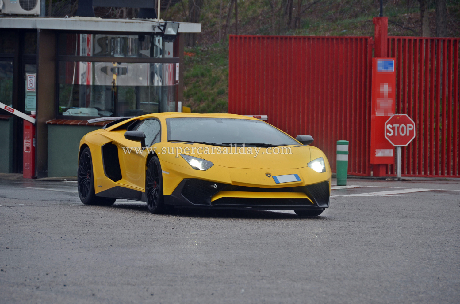 Nieuwe Lamborghini SuperVeloce verschijnt op Circuit de Catalunya