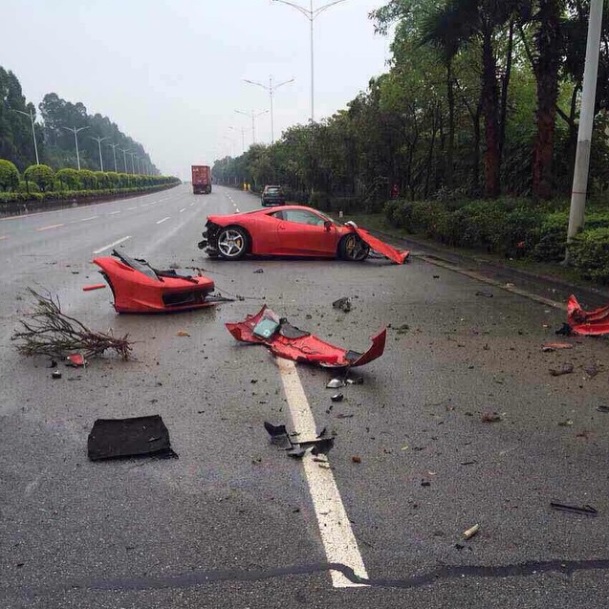 Zo schrijf je een Ferrari 458 Italia af