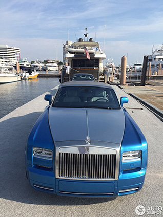 Hier hoort de Rolls-Royce Phantom Drophead Coupé Waterspeed Collection
