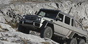 奔驰 G 63 AMG 6x6 攀上Tuscany 高山