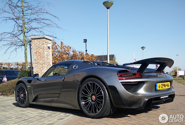 Spot van de dag: Porsche 918 Spyder