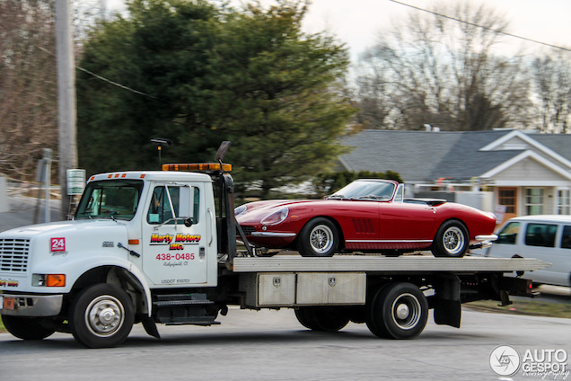 Ferrari 275 GTB/4 NART Spyder: echt of nep?