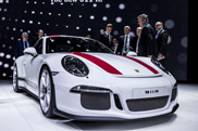 Geneva 2016: Porsche 911 R