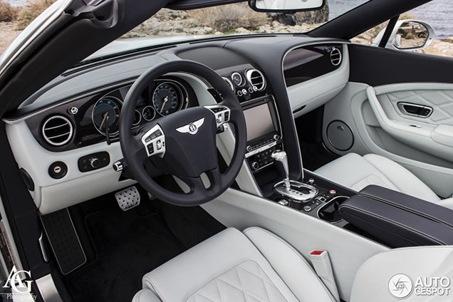 Bentley Continental GTC Speed heerlijk vastgelegd in Spanje
