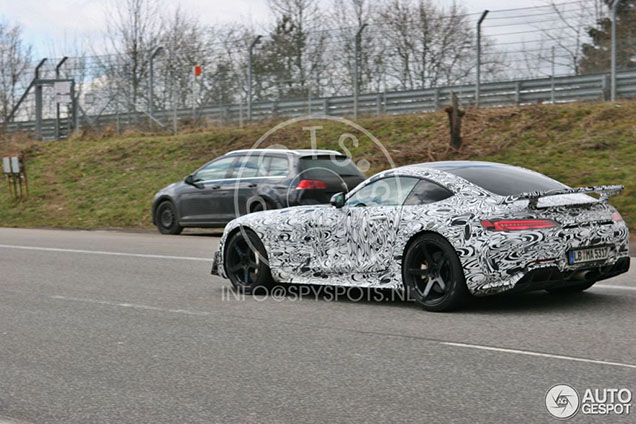 Mercedes-AMG GT R gespot aan de Nürburgring