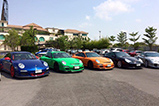 Kleurrijke Porsche Club Thailand meeting