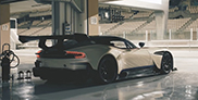 Top Gear rijdt met de Aston Martin Vulcan