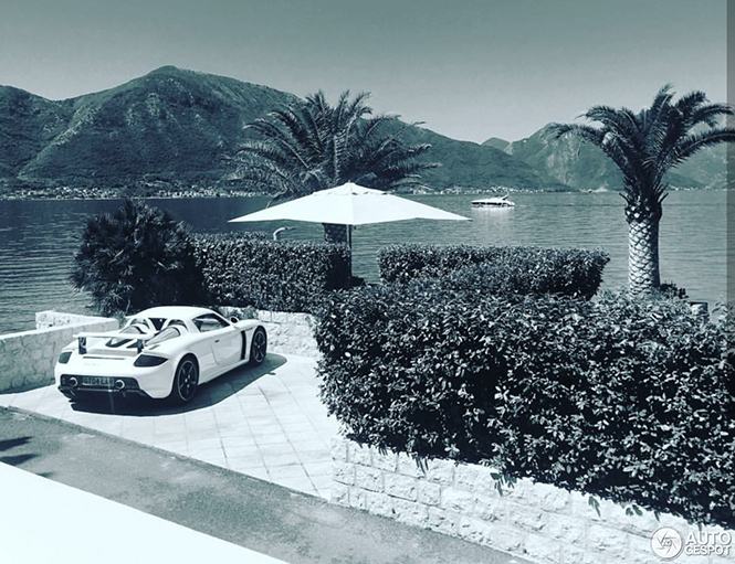 Topspot: Porsche Carrera GT in Kotor, Montenegro